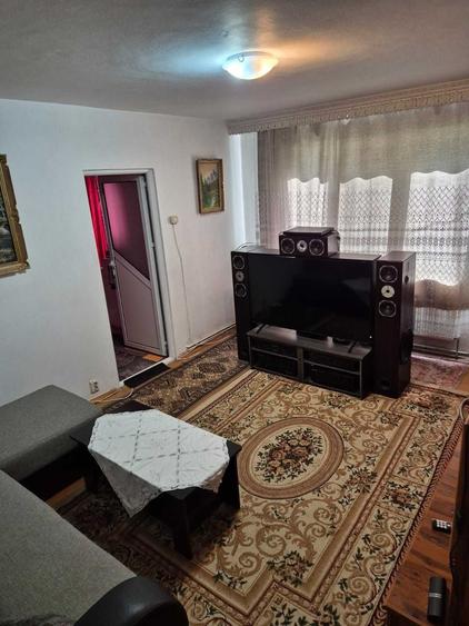 Apartament cu 2 camere nedecomandat în Central