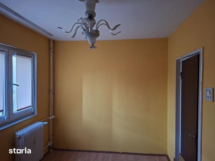 Apartament de vanzare - 4
