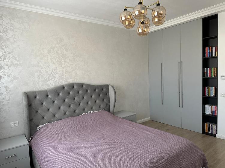 Duplex cu 5 camere cu Canalizare în Giroc