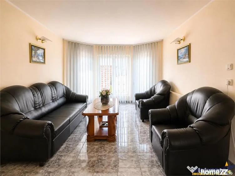 Casă cu 6 camere cu Teren 996 Mp în Gălăoaia