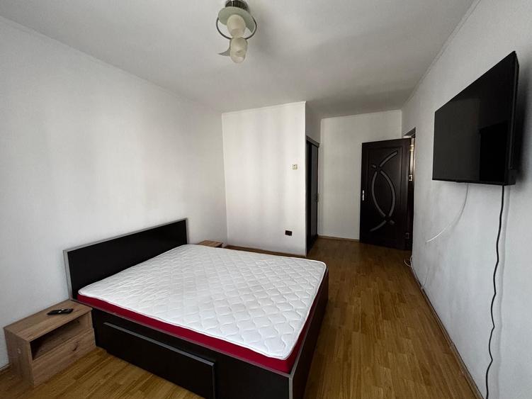 Apartament cu 2 camere decomandat în Ostroveni