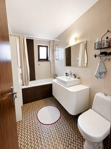 Casă individuală cu 3 camere cu Teren 250 Mp în Tunari
