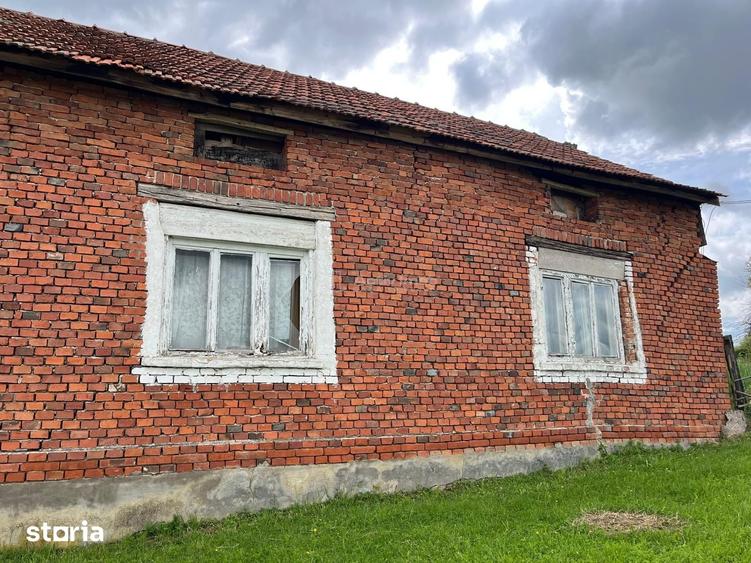 Casă cu 3 camere cu Teren 1699 Mp în Victor Vlad Delamarina