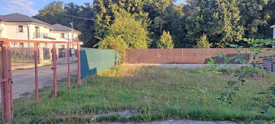 Teren de 400 mp, în Exterior Vest