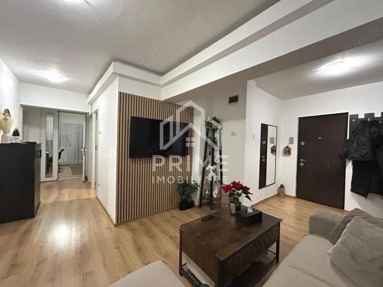 Apartament cu 3 camere decomandat, mobilat în Ultracentral