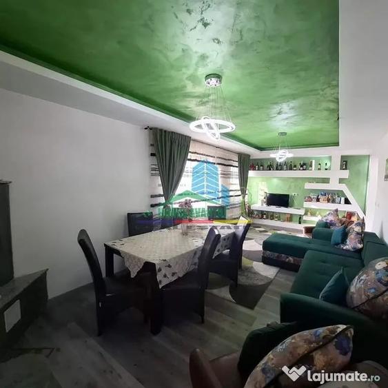 Casă cu 4 camere cu Teren 790 Mp în Central