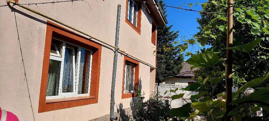 Casă cu 3 camere cu Teren 328 Mp în Central