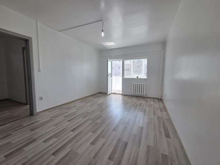 Apartament cu 2 camere decomandat în Mircea cel Bătrân — fotografia 3