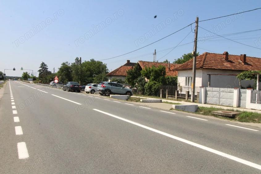 Casă cu 6 camere cu Canalizare în Iași-Gorj