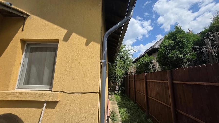 Casă cu Teren 135 Mp în Cornu