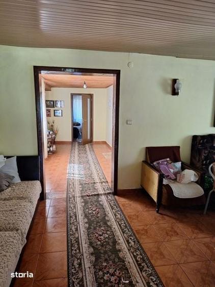 Casă cu 4 camere cu Teren 200 Mp în Reviga