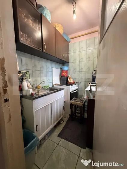 Apartament cu 2 camere semidecomandat în Micro 9