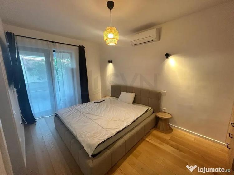 Apartament cu 3 camere decomandat în Băneasa