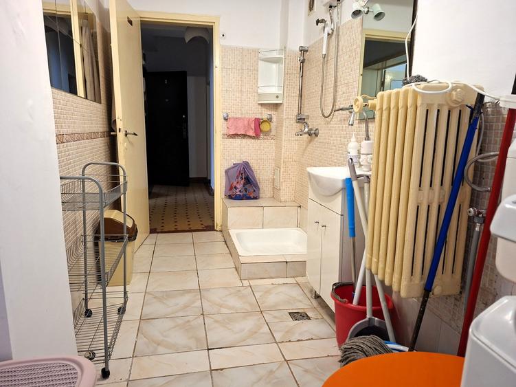 Apartament cu 2 camere decomandat în Cotroceni