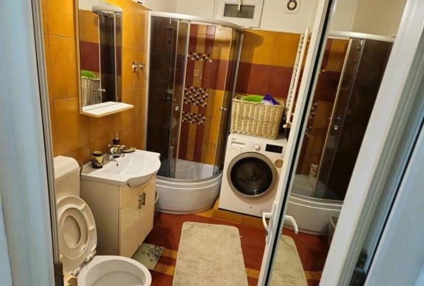 Apartament cu 2 camere semidecomandat în Abator