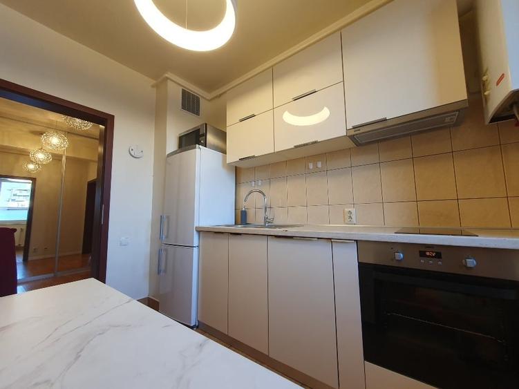 Apartament cu 2 camere decomandat, mobilat în Central