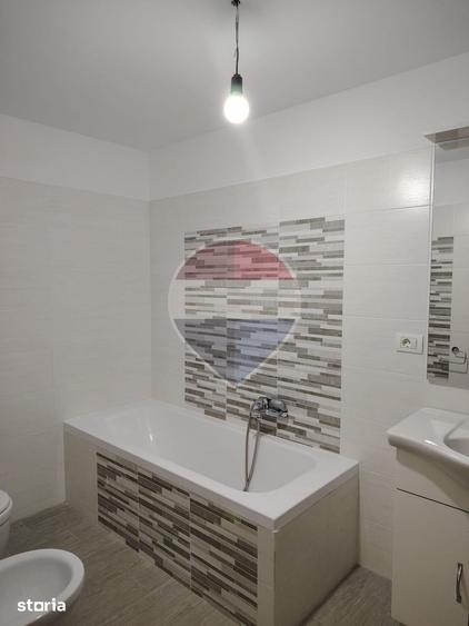 Casă cu Teren 3815 Mp în Iacobeni