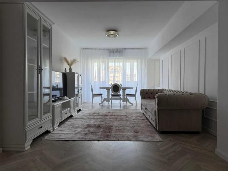 Apartament cu 3 camere decomandat, mobilat în Unirii