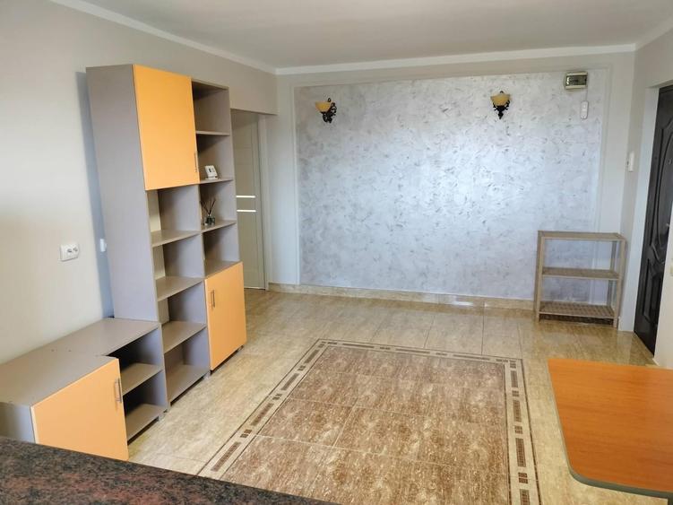 Apartament cu 2 camere decomandat, mobilat în Zorilor