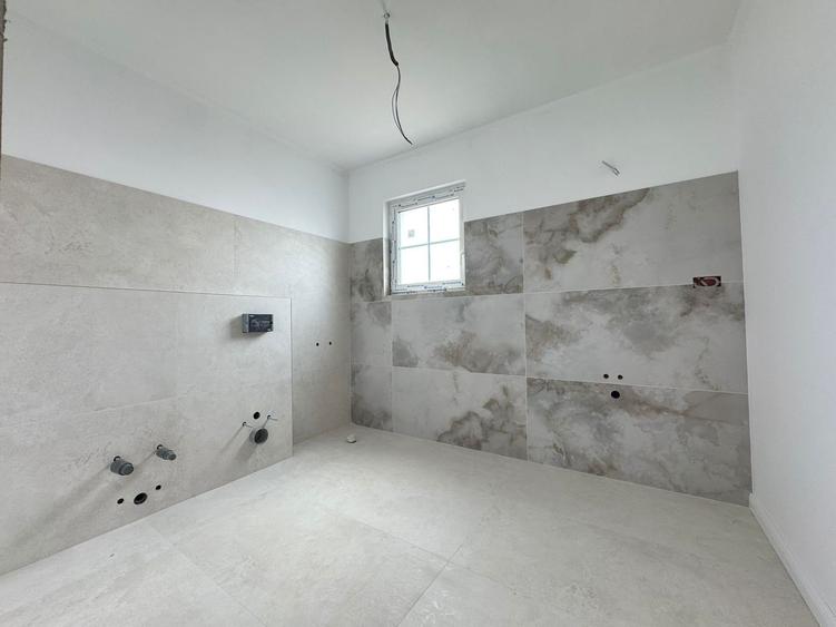 Duplex cu 5 camere cu Canalizare în Moșnița Nouă