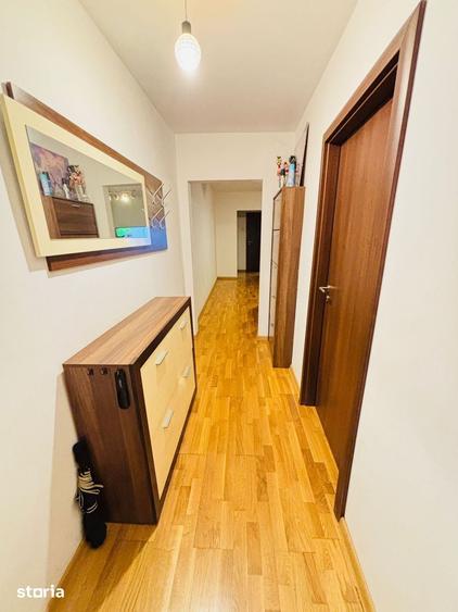 Apartament cu 3 camere semidecomandat în Șagului