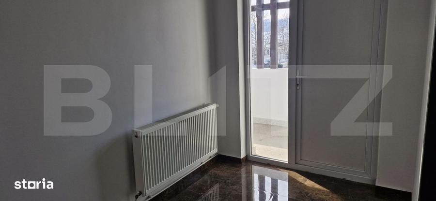 Spațiu comercial, de 300 mp, în Central