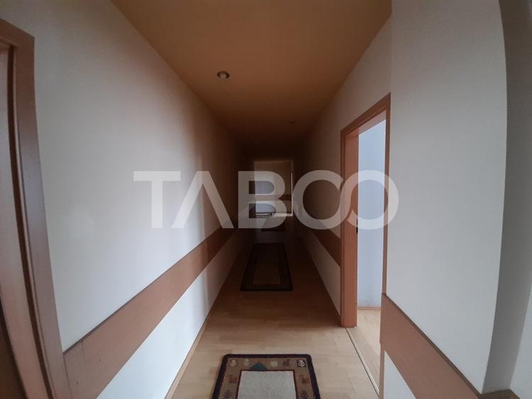 Spațiu comercial, de 2,300 mp, în Turnișor