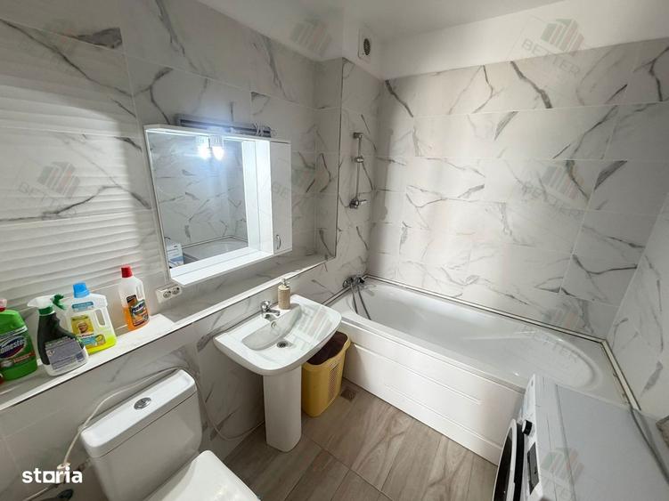 Apartament cu 2 camere semidecomandat în Metalurgiei