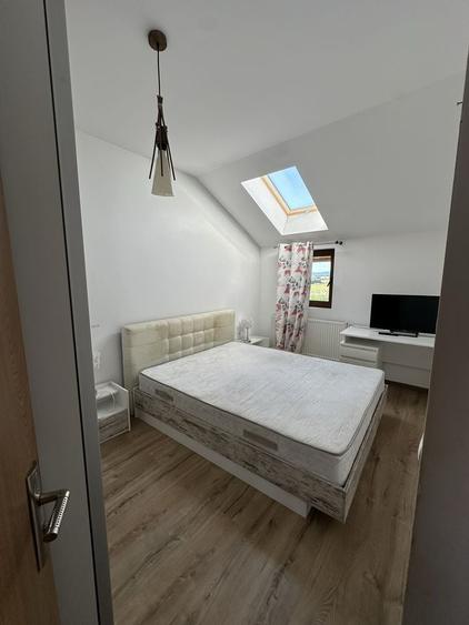 Casă cu 3 camere cu Teren 350 Mp în Sânpetru