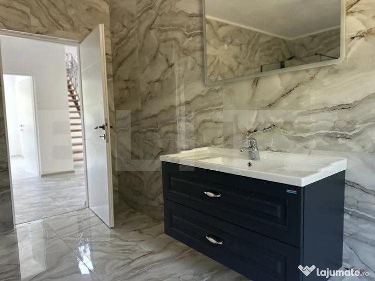 Casă cu 5 camere cu Teren 3200 Mp în Luncoiu de Sus