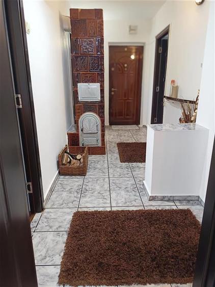 Apartament 3 camere in zona centrala Moldova Noua - 7