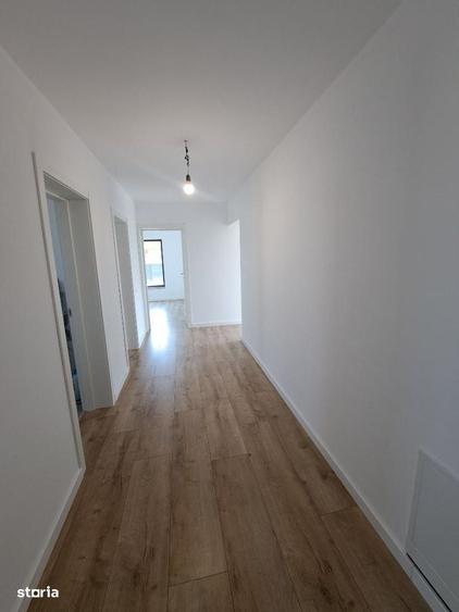 Casă cu 3 camere cu Teren 474 Mp în Micești