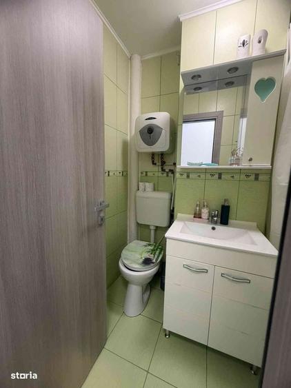 Apartament cu 2 camere decomandat în Tei
