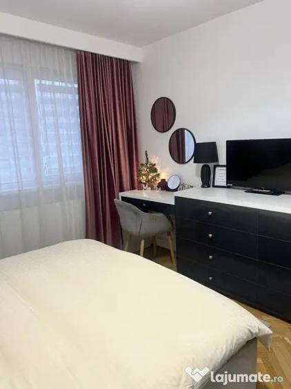Garsonieră decomandată, mobilată în Central