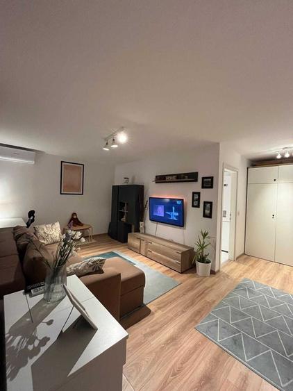 Apartament cu 2 camere decomandat în Theodor Pallady
