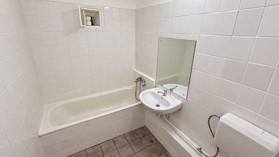 Apartament cu 2 camere decomandat în Moșilor