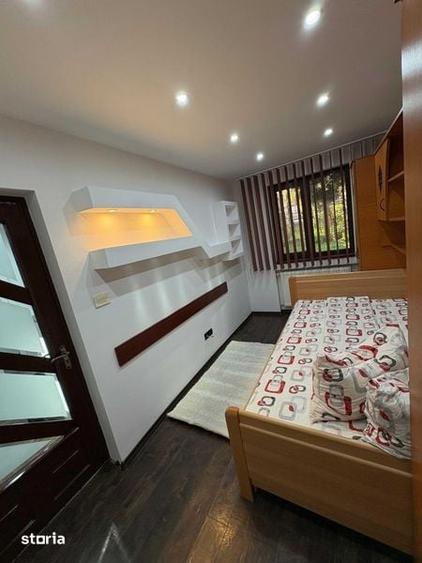 Apartament cu 3 camere semidecomandat în Tolstoi