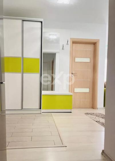 Apartament cu 3 camere decomandat în City Park Mall