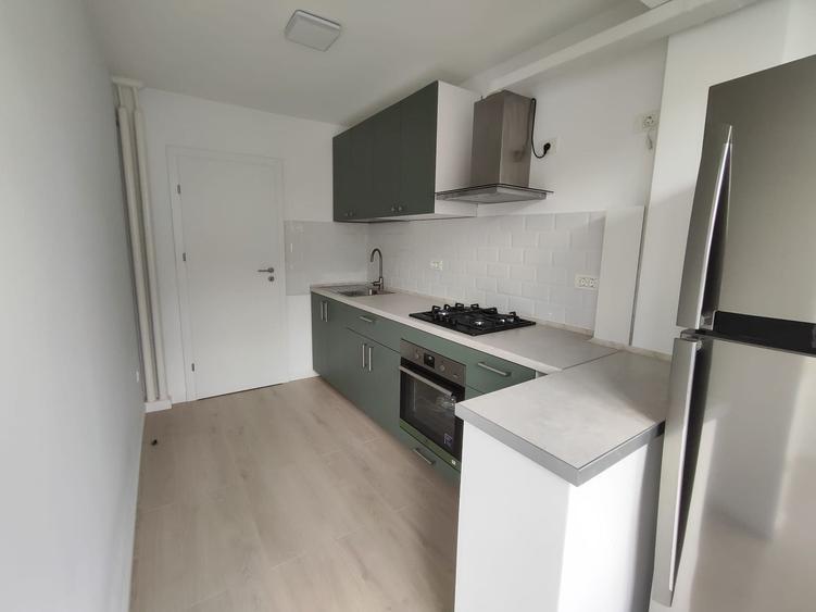 Apartament cu 2 camere semidecomandat, mobilat în Ștefan cel Mare