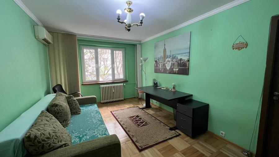 Apartament cu 3 camere decomandat, mobilat în Dristor