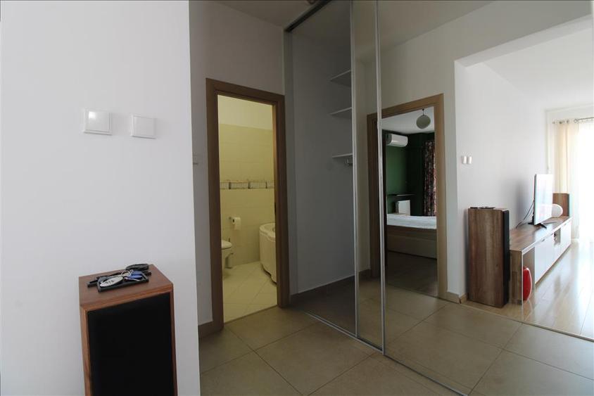 Apartament cu 2 camere semidecomandat în Bună Ziua