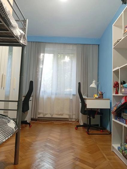 Apartament cu 2 camere decomandat în Exterior Vest
