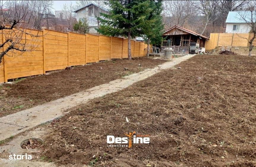 Teren de 688 mp, în Bârnova