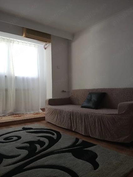 Garsonieră decomandată în Crihala