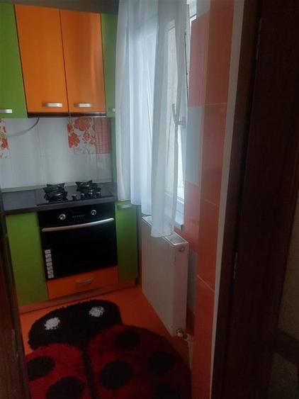 Apartament cu 2 camere semidecomandat, mobilat în Tătărași