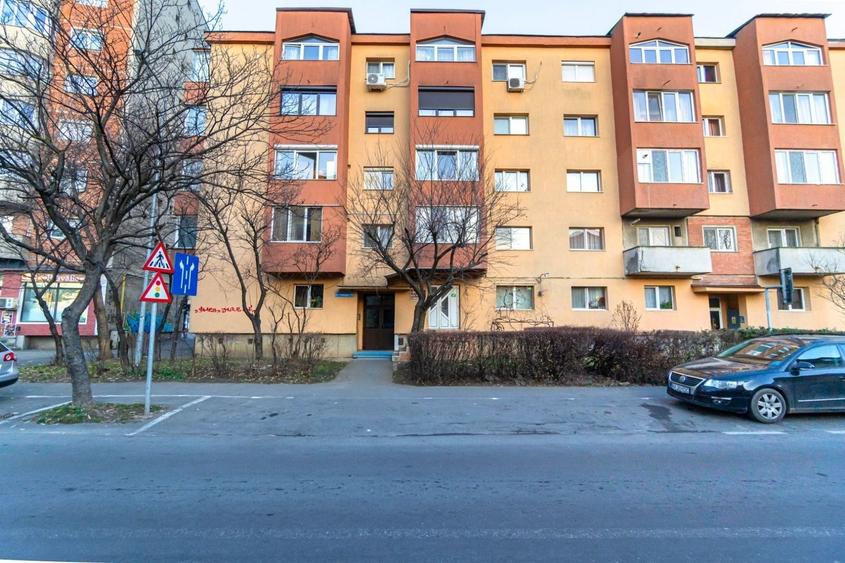 Apartament cu 2 camere decomandat în Craiter