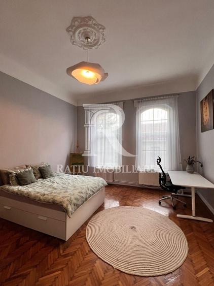 Apartament cu 3 camere decomandat, mobilat în Ultracentral