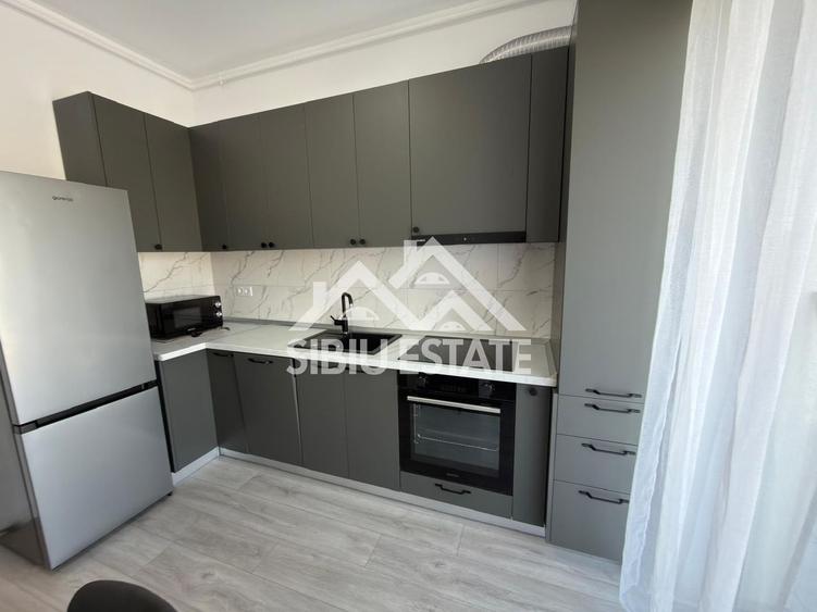 Apartament de închiriat , 2 camere decomandate, cu balcon - 5