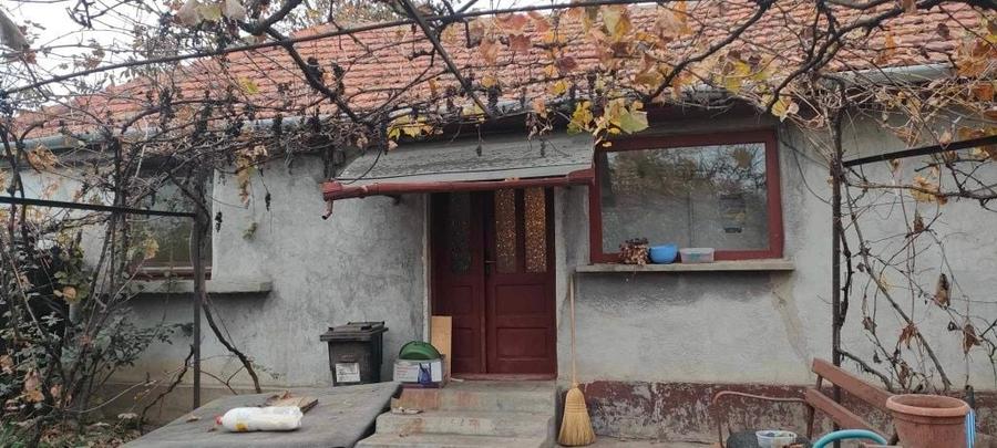 Casă cu 2 camere în Central
