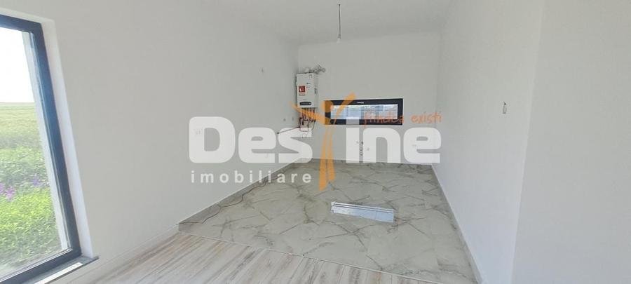 Casă individuală cu 4 camere cu Canalizare în Miroslava